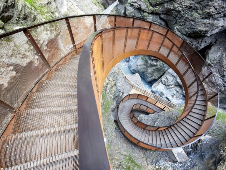 ProMetall Referenz: Liechtensteinklamm – „Helix“ Treppenanlage